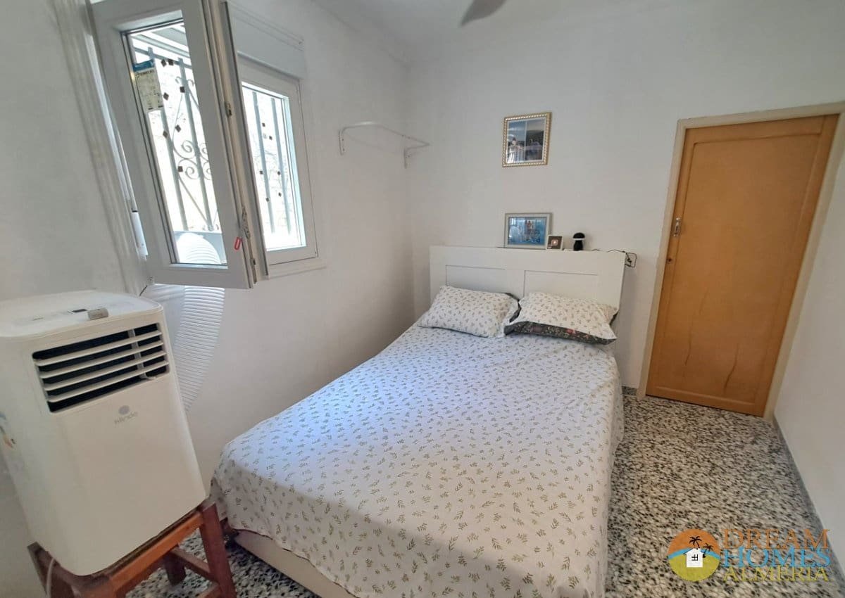 Casa de 3 habitaciones en Cuevas de San Marcos en venta - 55.000 € (Ref: 10074747)