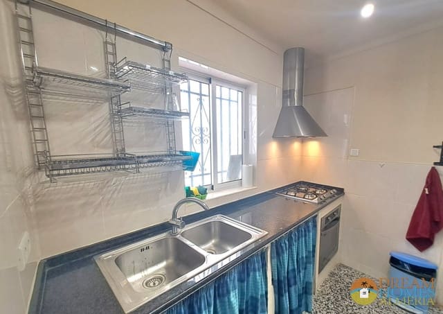 Casa de 3 habitaciones en Cuevas de San Marcos en venta - 55.000 € (Ref: 10074747)