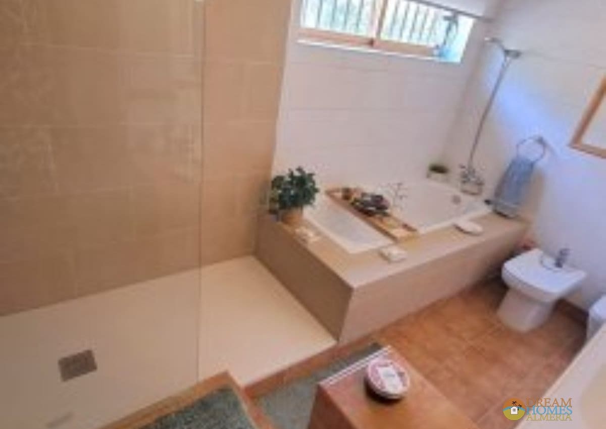 4 Zimmer Finca/Landgut zu verkaufen in Alcala la Real mit Pool - 215.000 € (Ref: 10079834)