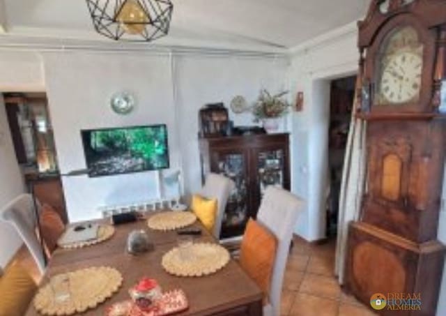 4 makuuhuone Maalaistalo myytävänä paikassa Alcalá la Real mukana uima-altaan - 215 000 € (Ref: 10079834)