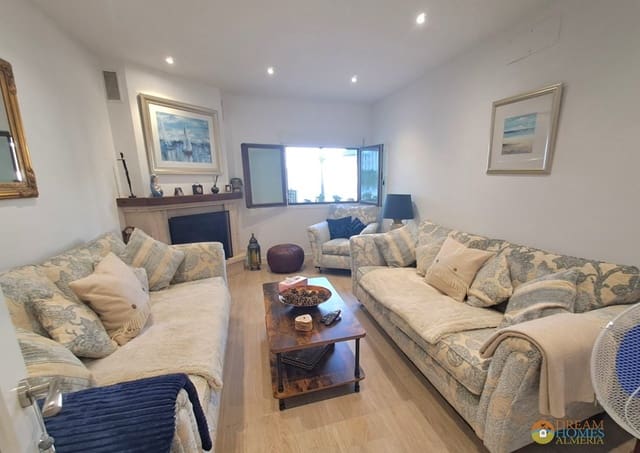 5 bedroom Villa for sale in Jaén city with pool - € 350,000 (Ref: 10088419)