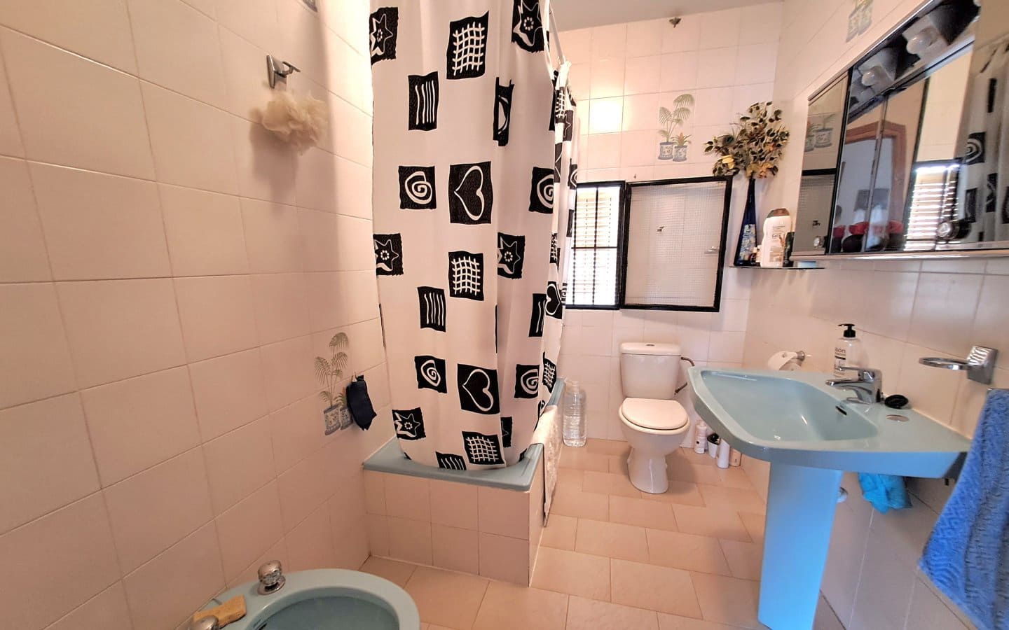 5 bedroom Townhouse for sale in Iznajar with garage - € 130,000 (Ref: 10118147)