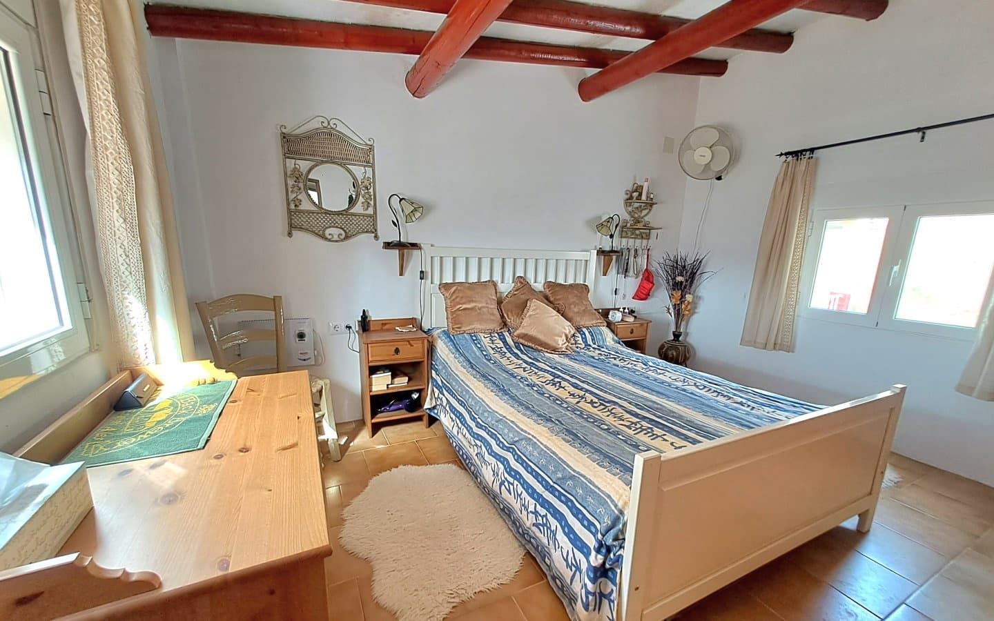 5 bedroom Townhouse for sale in Iznajar with garage - € 130,000 (Ref: 10118147)