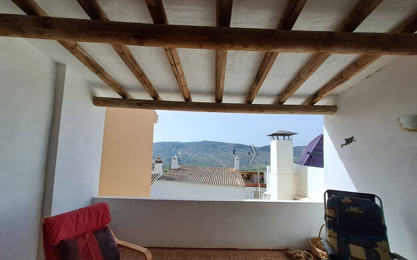 5 bedroom Townhouse for sale in Iznajar with garage - € 130,000 (Ref: 10118147)