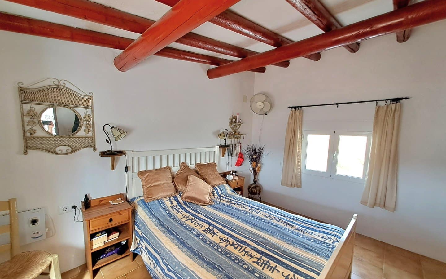5 bedroom Townhouse for sale in Iznajar with garage - € 130,000 (Ref: 10118147)
