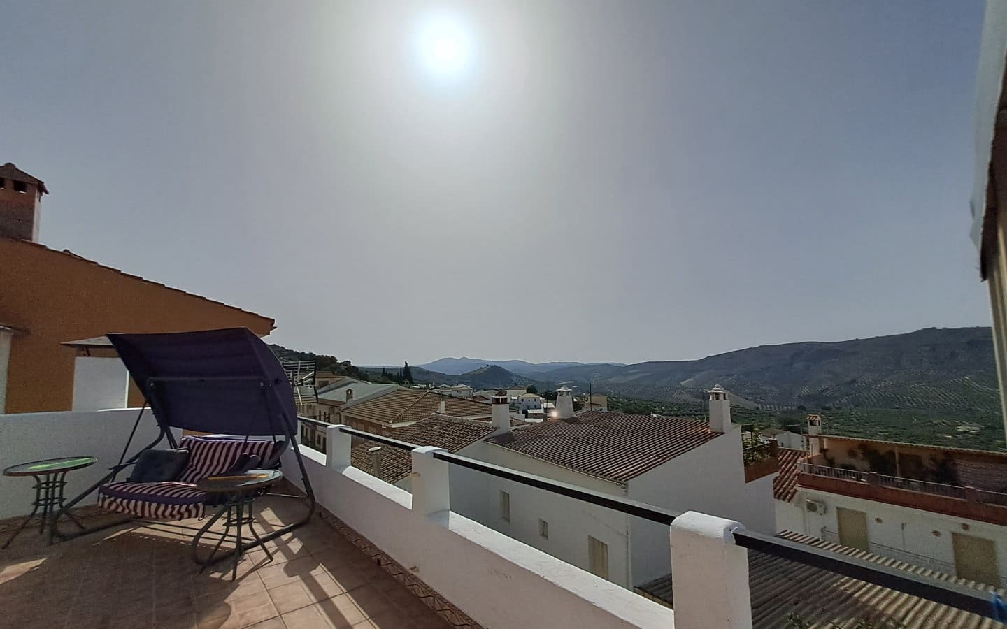 5 bedroom Townhouse for sale in Iznajar with garage - € 130,000 (Ref: 10118147)