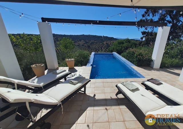5 bedroom Finca/Country House for sale in Fuente de Cesna, Algarinejo with pool garage - € 410,000 (Ref: 10118148)