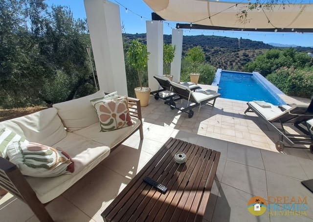 5 bedroom Finca/Country House for sale in Fuente de Cesna, Algarinejo with pool garage - € 410,000 (Ref: 10118148)
