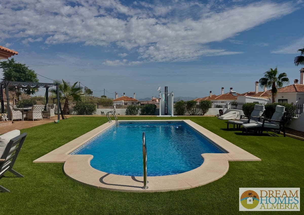 2 slaapkamer Villa te koop in Arboleas met zwembad garage - € 250.000 (Ref: 10127323)