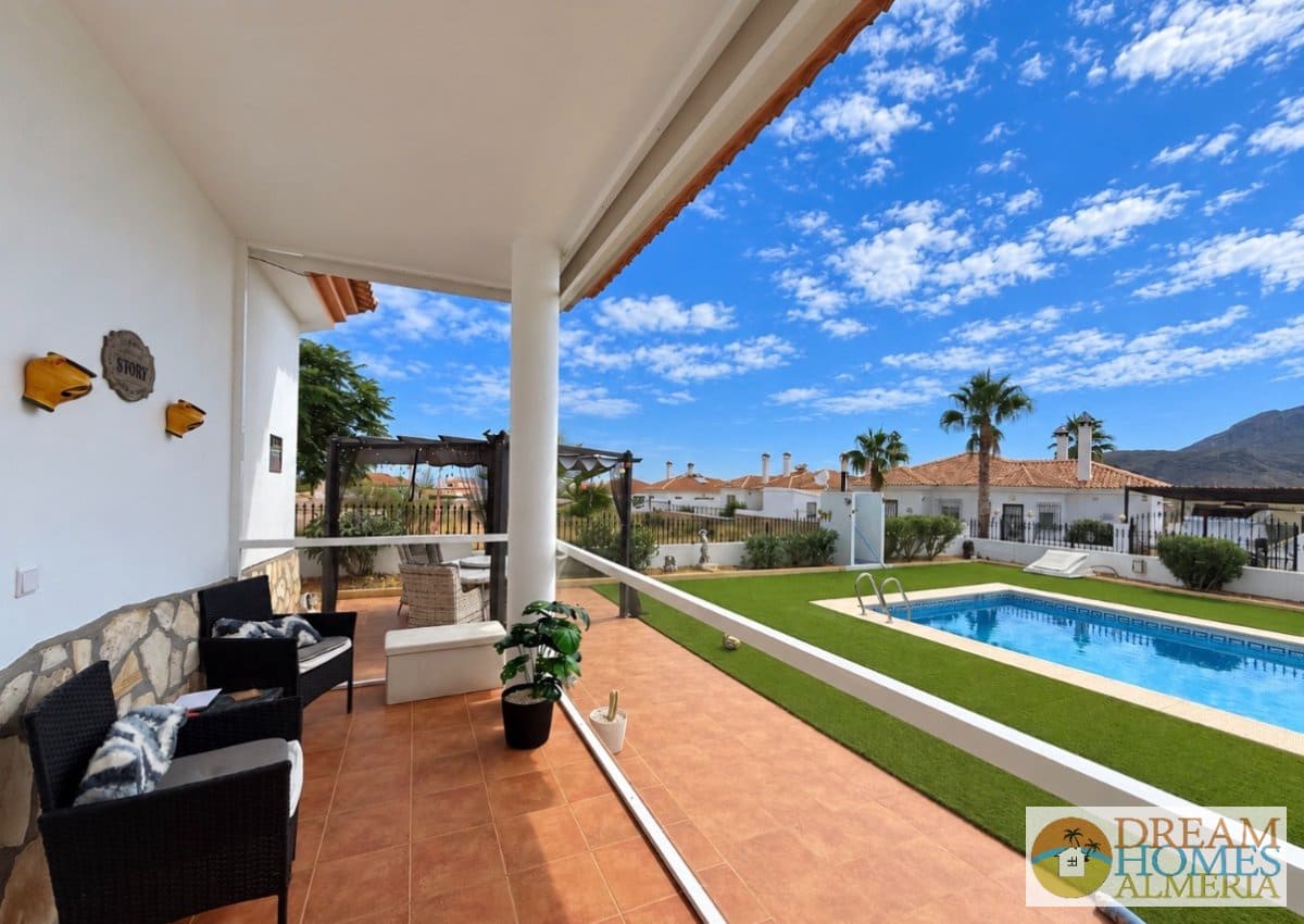 2 slaapkamer Villa te koop in Arboleas met zwembad garage - € 250.000 (Ref: 10127323)