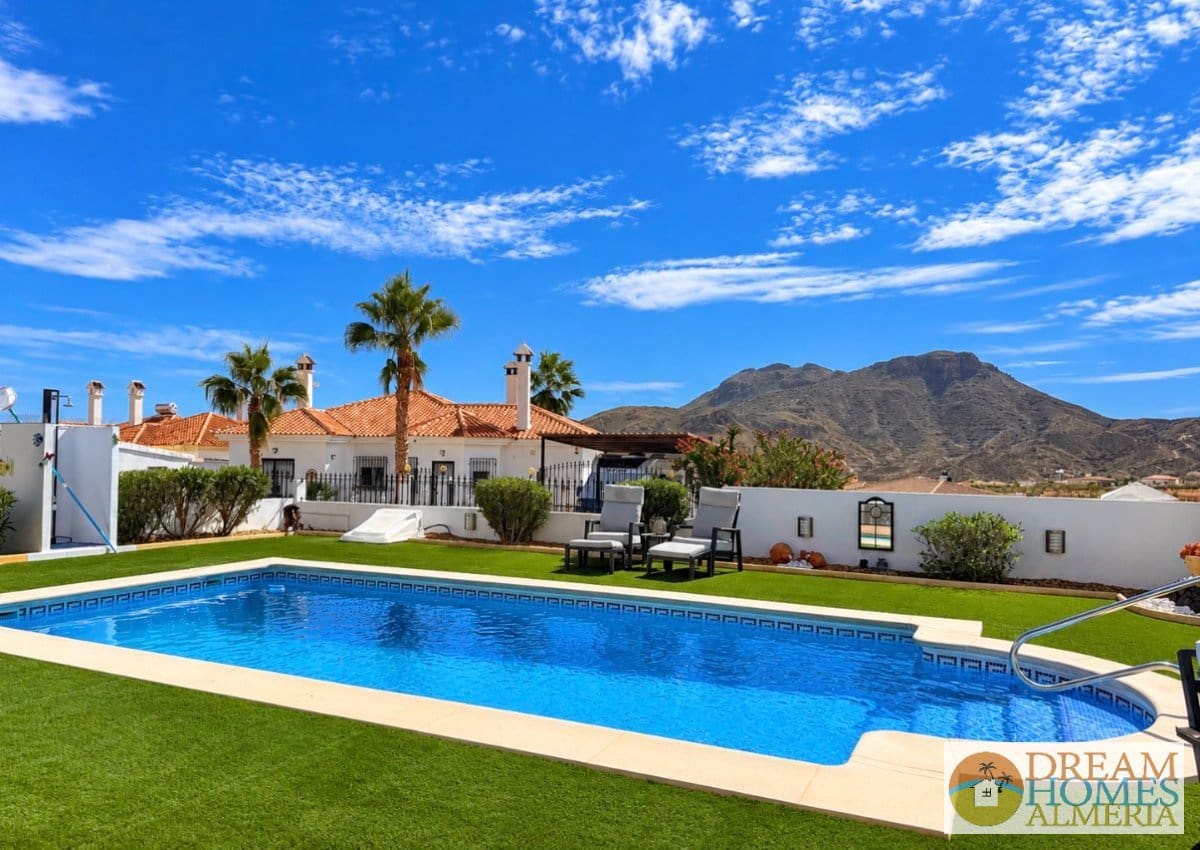 2 slaapkamer Villa te koop in Arboleas met zwembad garage - € 250.000 (Ref: 10127323)