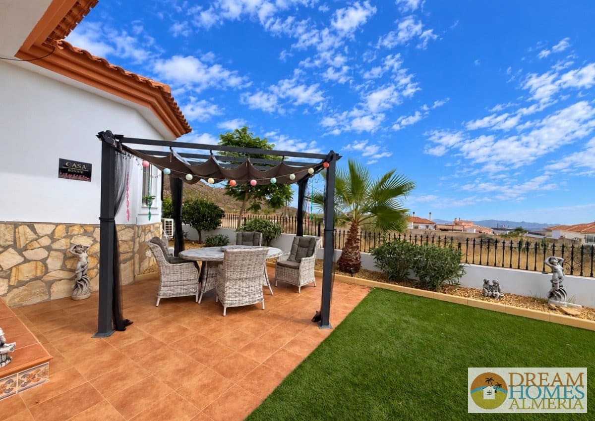 2 slaapkamer Villa te koop in Arboleas met zwembad garage - € 250.000 (Ref: 10127323)
