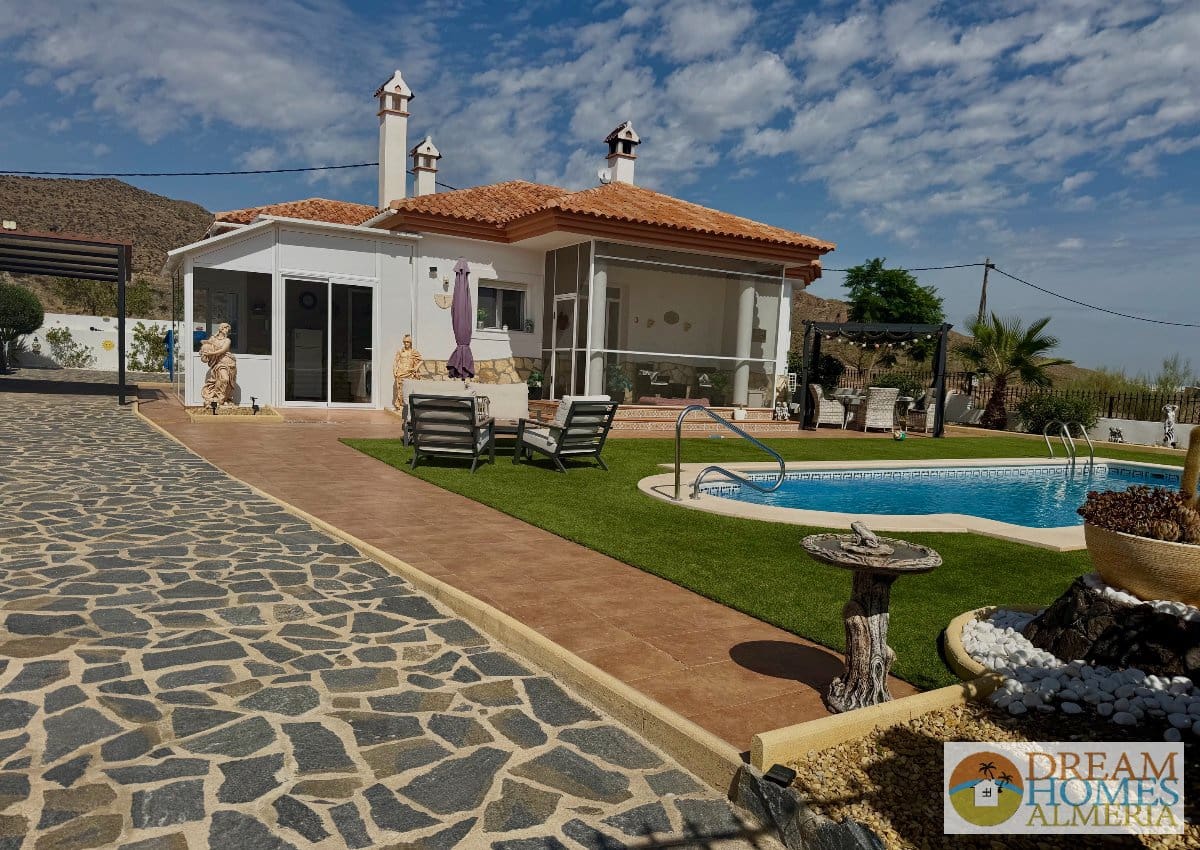 2 slaapkamer Villa te koop in Arboleas met zwembad garage - € 250.000 (Ref: 10127323)