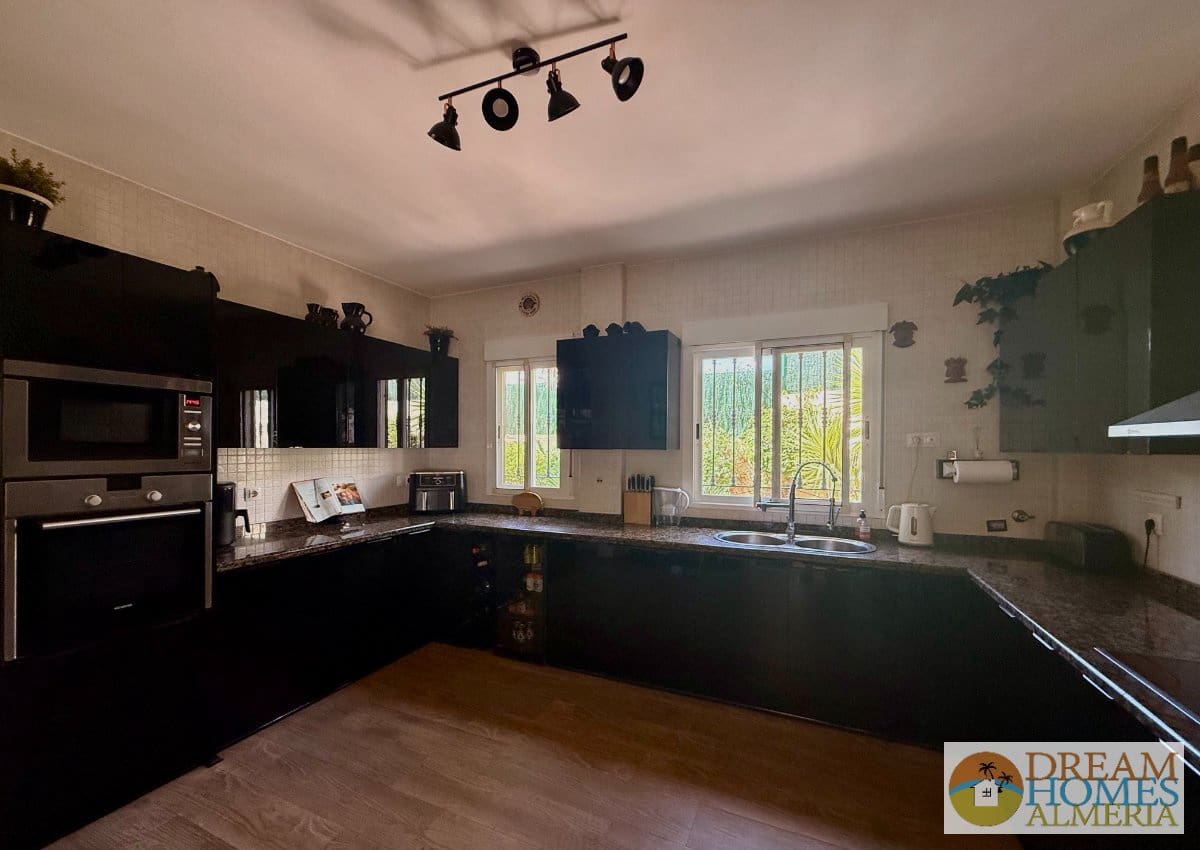 2 slaapkamer Villa te koop in Arboleas met zwembad garage - € 269.000 (Ref: 10130976)