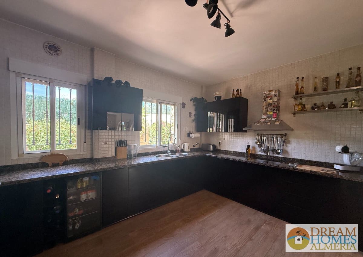 2 slaapkamer Villa te koop in Arboleas met zwembad garage - € 269.000 (Ref: 10130976)