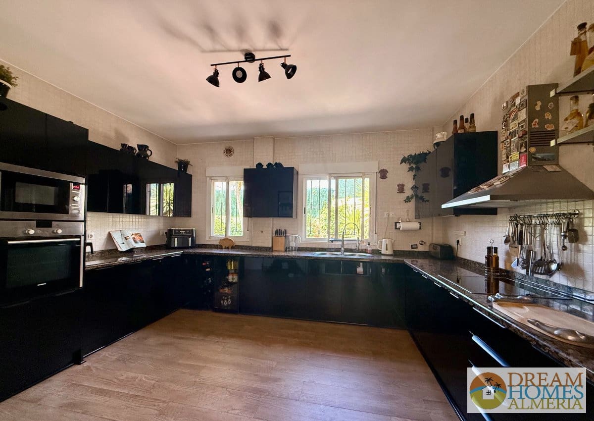 2 slaapkamer Villa te koop in Arboleas met zwembad garage - € 269.000 (Ref: 10130976)