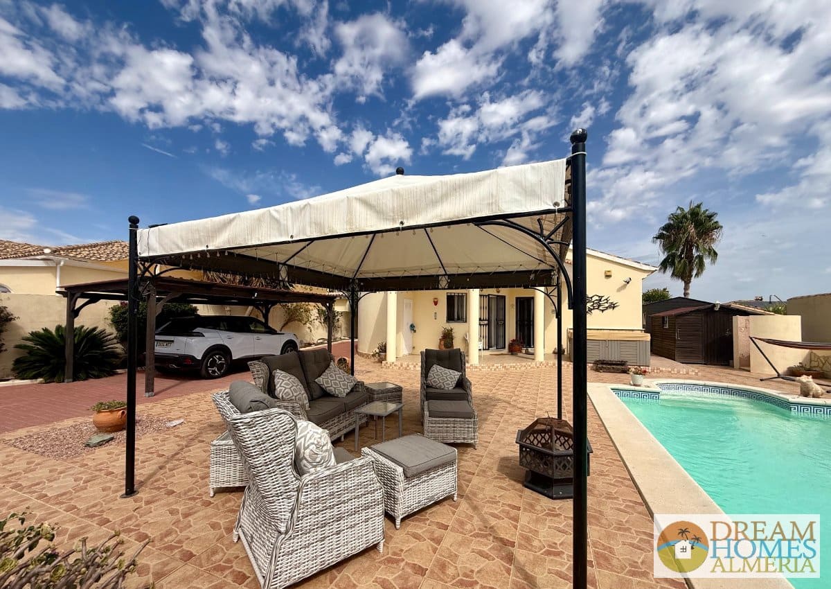 2 slaapkamer Villa te koop in Arboleas met zwembad garage - € 269.000 (Ref: 10130976)