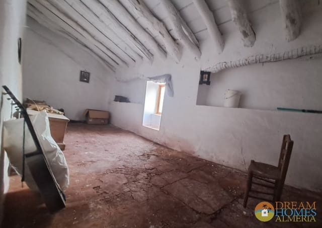 5 soveværelse Byhus til salg i Alcaudete - € 34.000 (Ref: 10148079)