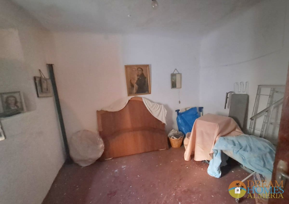 5 soveværelse Byhus til salg i Alcaudete - € 34.000 (Ref: 10148079)