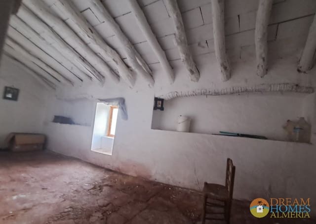 5 soveværelse Byhus til salg i Alcaudete - € 34.000 (Ref: 10148079)