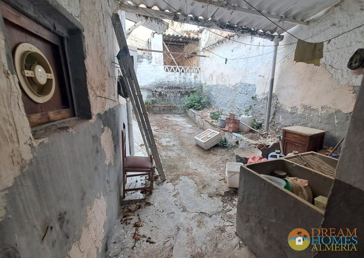 5 soveværelse Byhus til salg i Alcaudete - € 34.000 (Ref: 10148079)