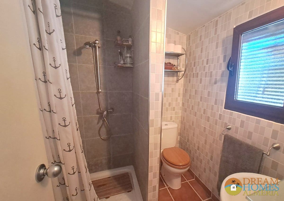 4 soveværelse Finca/Landehus til salg i Iznajar med swimmingpool garage - € 425.000 (Ref: 10157072)