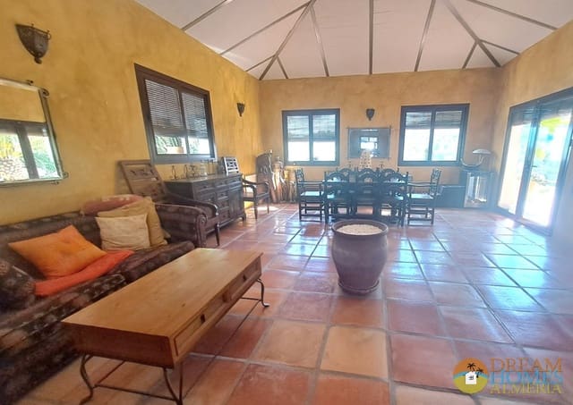 4 sovrum Finca/Hus på landet till salu i Iznájar med pool garage - 425 000 € (Ref: 10157072)