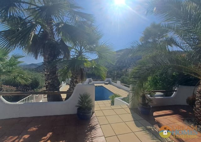4 sovrum Finca/Hus på landet till salu i Iznájar med pool garage - 425 000 € (Ref: 10157072)