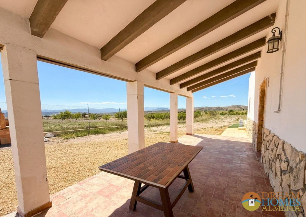 2 soveværelse Finca/Landehus til salg i Huercal-Overa med swimmingpool - € 175.000 (Ref: 10172370)