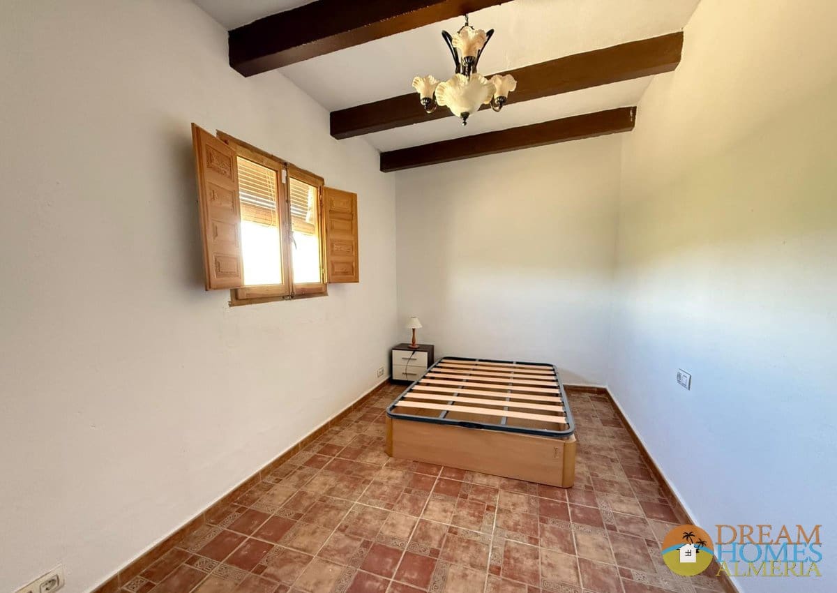 2 soveværelse Finca/Landehus til salg i Huercal-Overa med swimmingpool - € 175.000 (Ref: 10172370)