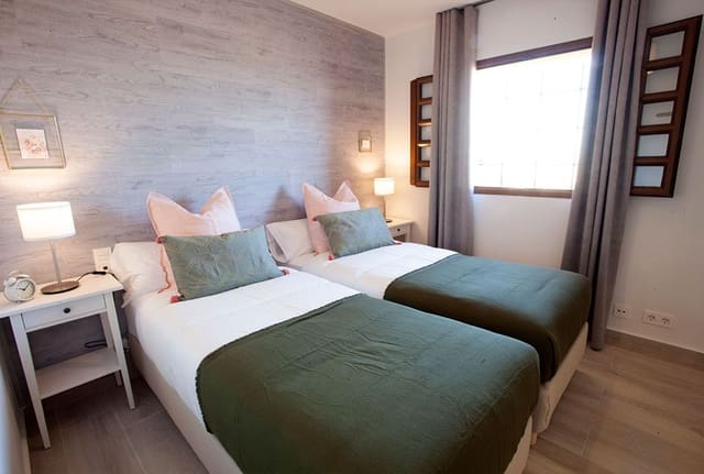 2 soveværelse Lejlighed til salg i Cuevas del Almanzora med swimmingpool - € 195.000 (Ref: 6735136)