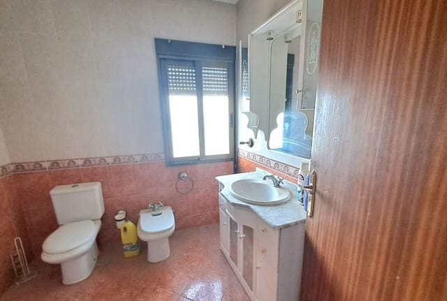 4 soveværelse Byhus til salg i Illora - € 89.000 (Ref: 7486748)