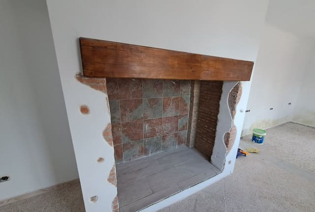 4 soveværelse Byhus til salg i Illora - € 89.000 (Ref: 7486748)