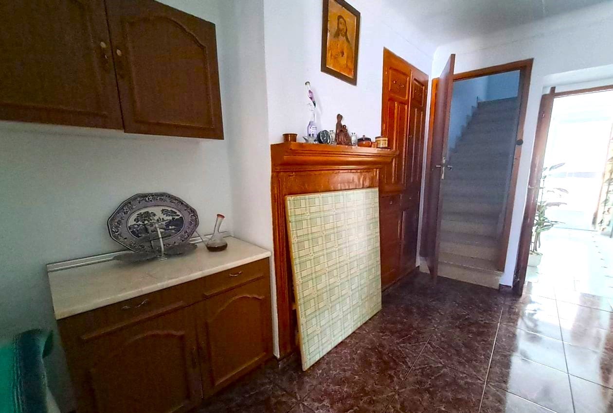 4 soverom Hus til salgs i Castillo de Locubin - € 59 000 (Ref: 7656830)