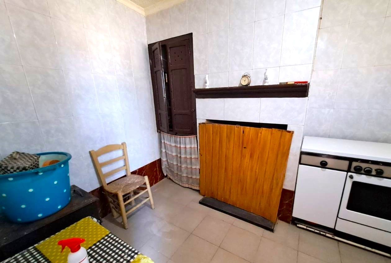 4 soverom Hus til salgs i Castillo de Locubin - € 59 000 (Ref: 7656830)