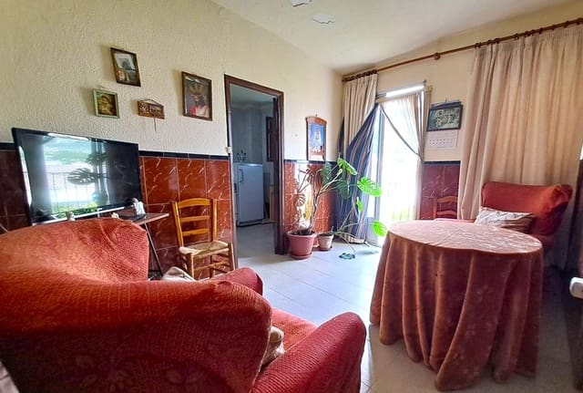 4 soverom Hus til salgs i Castillo de Locubín - € 59 000 (Ref: 7656830)