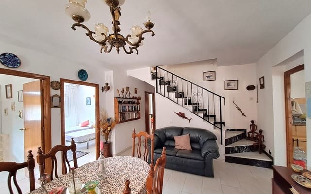 5 soverom Hus til salgs i El Higueral, Iznájar - € 160 000 (Ref: 7727693)