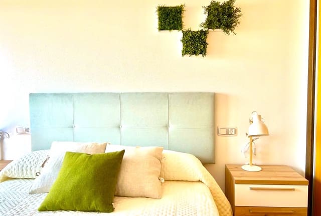 2 bedroom Apartment for sale in Aguilas with pool - € 162,000 (Ref: 7732300)