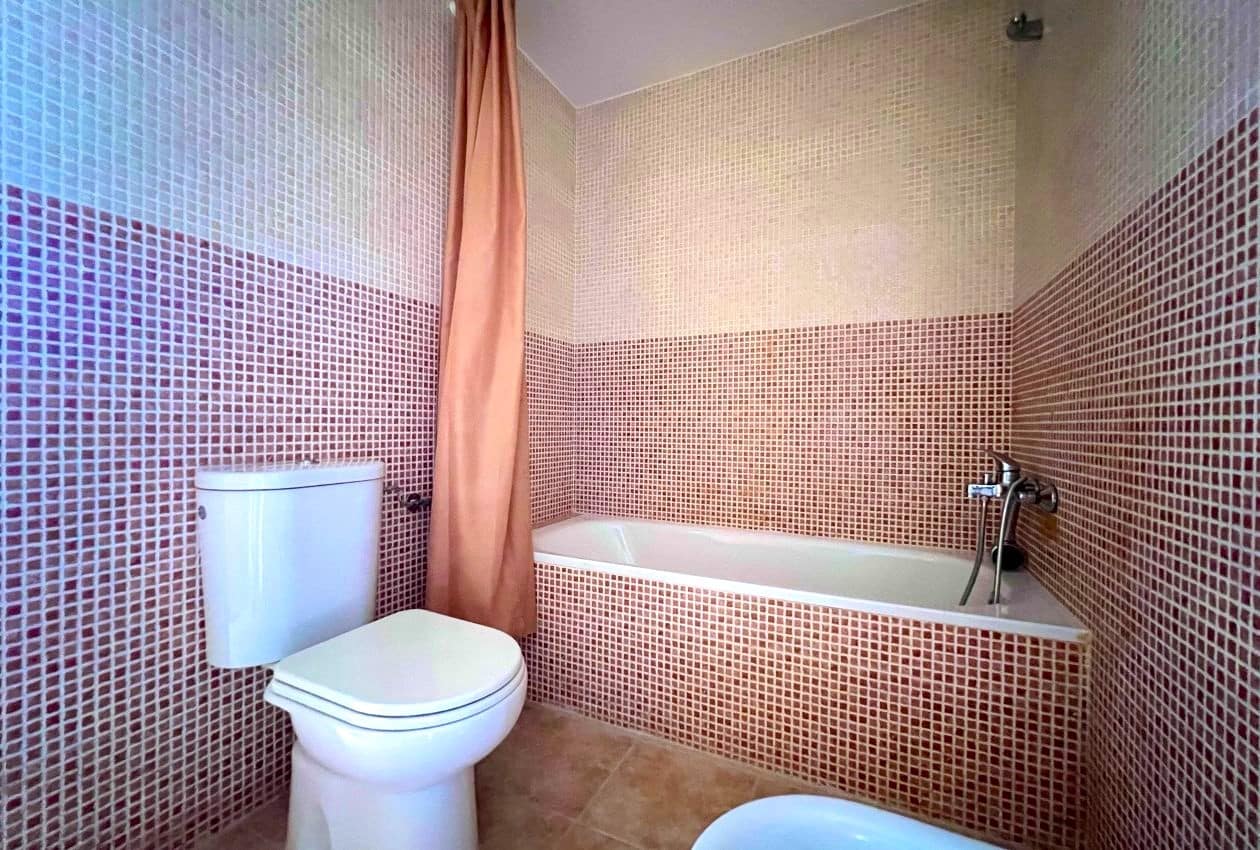 2 bedroom Apartment for sale in Aguilas with pool - € 162,000 (Ref: 7732300)