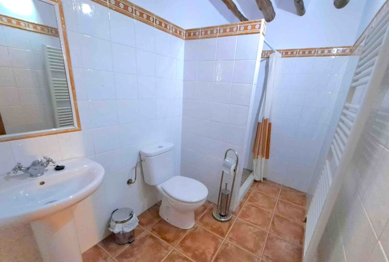 4 soveværelse Semi-Rækkehus til salg i Rute med swimmingpool - € 320.000 (Ref: 7878630)