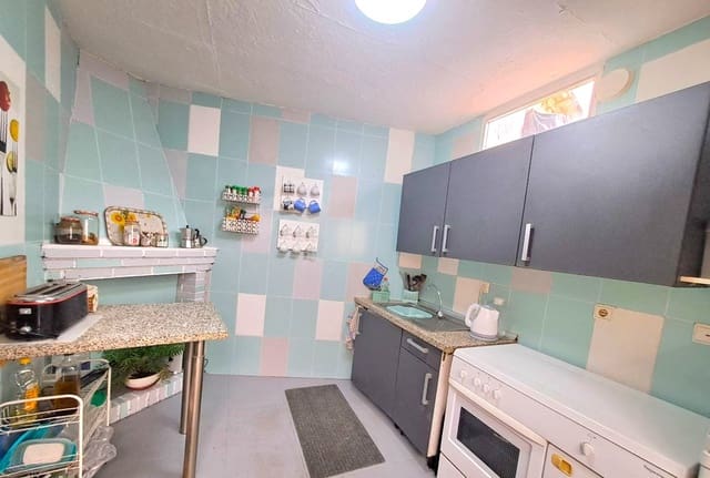 3 soveværelse Byhus til salg i Montefrío - € 75.000 (Ref: 8112115)