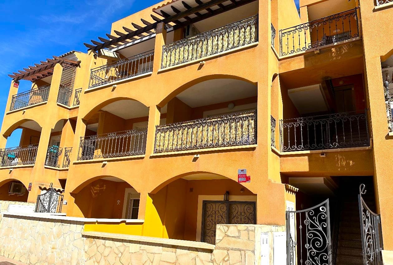 2 soveværelse Lejlighed til salg i Villaricos med swimmingpool - € 195.000 (Ref: 8116865)