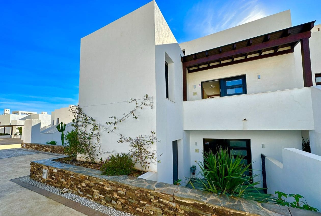 2 bedroom Apartment for sale in Mojacar with pool - € 259,000 (Ref: 8300127)