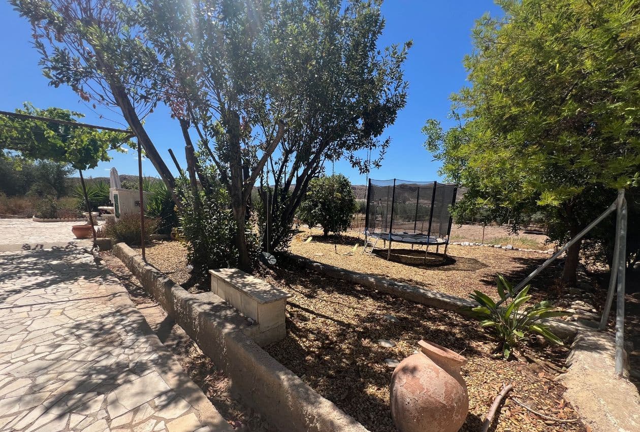 7 soveværelse Finca/Landehus til salg i Arboleas - € 199.950 (Ref: 8390086)