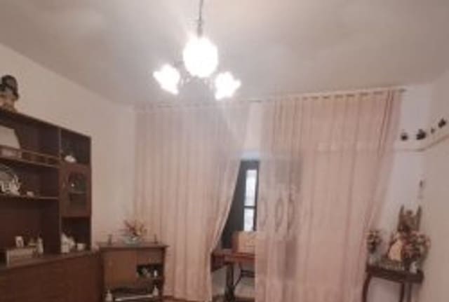 5 soverom Hus til salgs i Alcaudete - € 74 000 (Ref: 8404338)