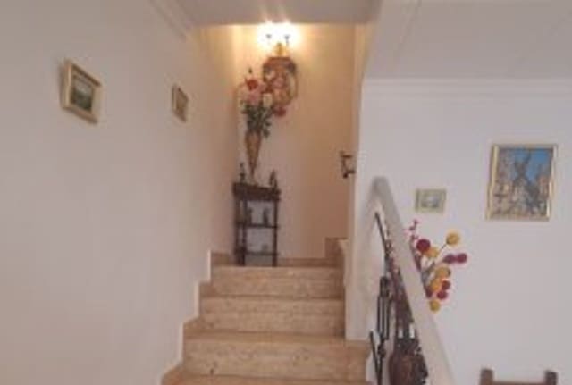 5 soverom Hus til salgs i Alcaudete - € 74 000 (Ref: 8404338)