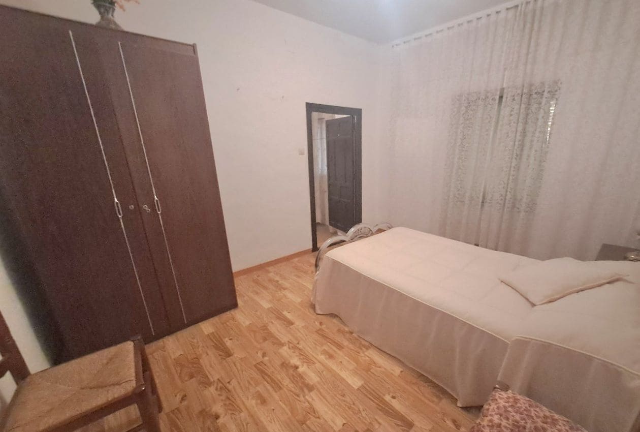 5 makuuhuone Omakotitalo myytävänä paikassa Alcaudete - 74 000 € (Ref: 8404338)