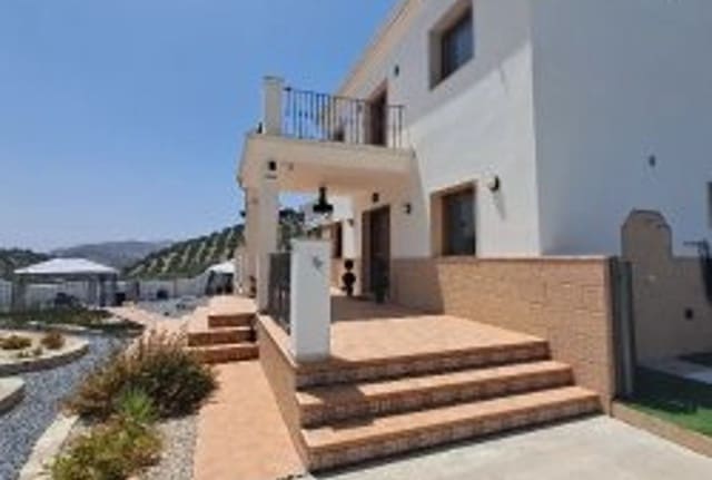 4 sypialnia Finka/Dom wiejski na sprzedaż w Algarinejo z basenem - 360 000 € (Ref: 8490294)