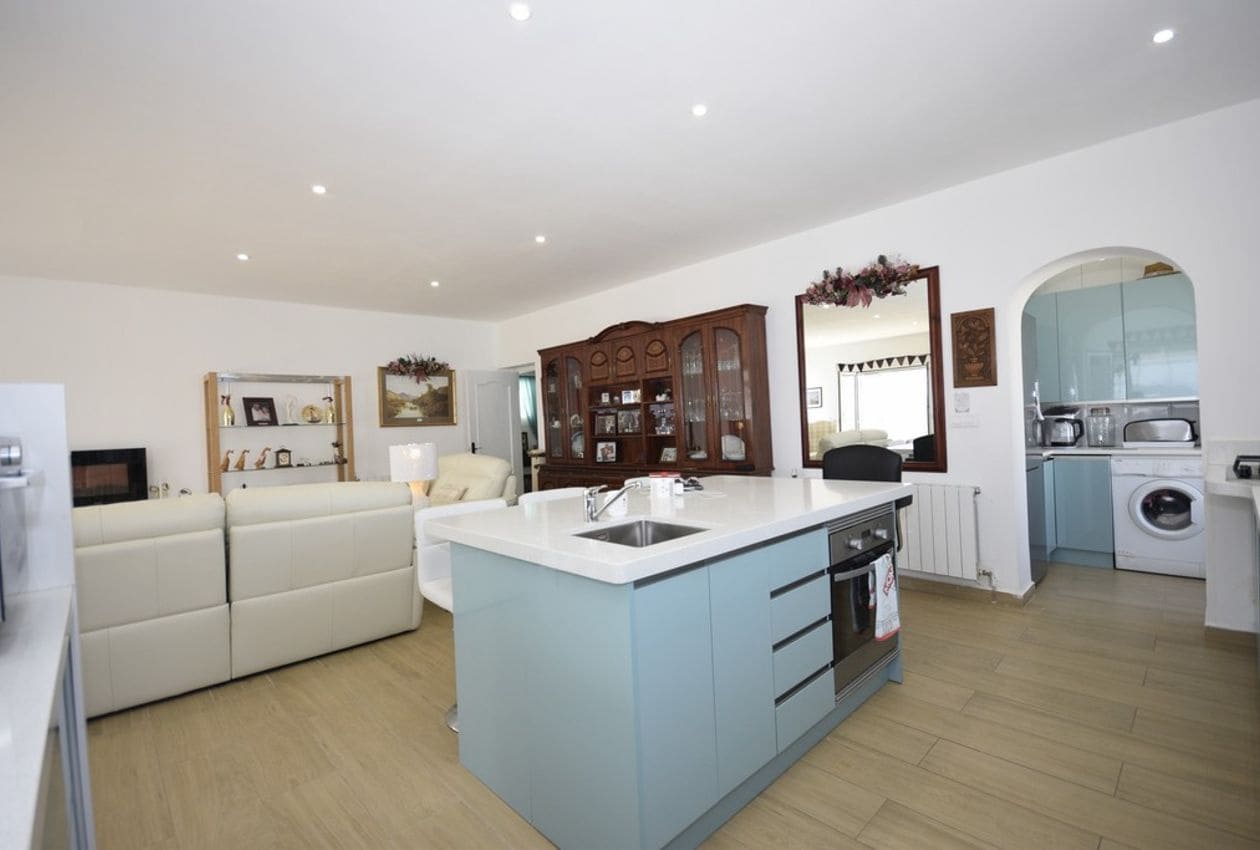 4 bedroom Villa for sale in Oria with pool - € 324,950 (Ref: 8600806)