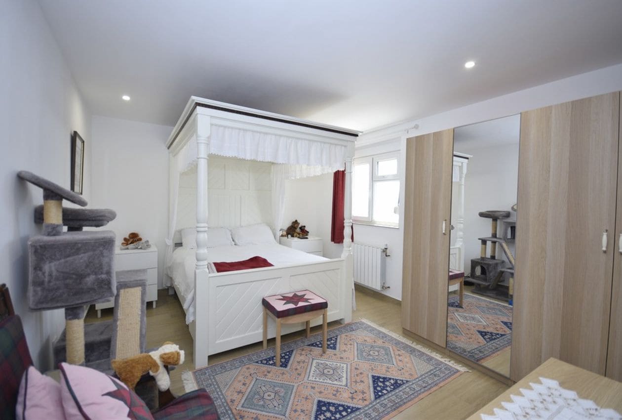 4 bedroom Villa for sale in Oria with pool - € 324,950 (Ref: 8600806)